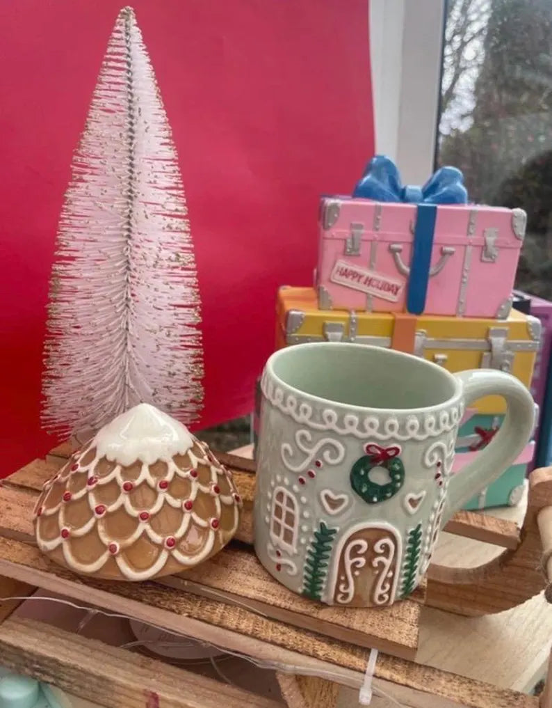 Gingerbread House Mug and Lid