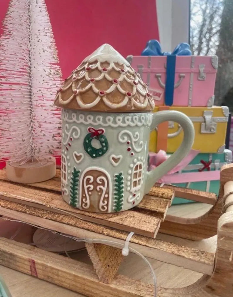 Gingerbread House Mug and Lid
