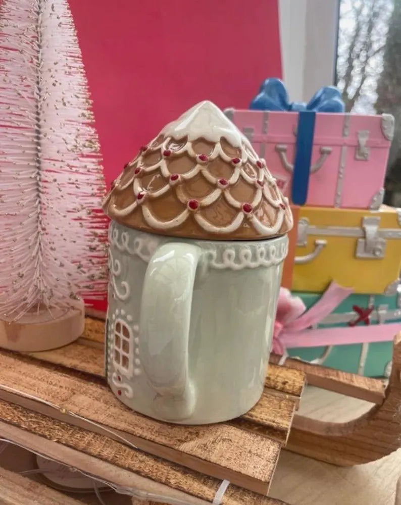 Gingerbread House Mug and Lid